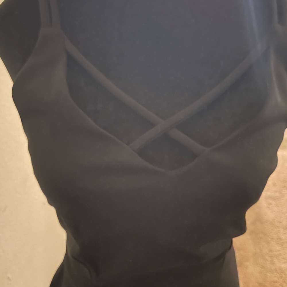 Bar lll  BodyCon Peplum detail Dress - Picture 8 of 12